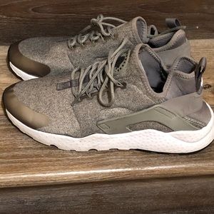 Nike Air Huarache shoes